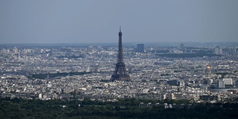 De nombreux locataires comptent braver la règlementation et sous-louer leur logement durant les Jeux olympiques de Paris, un moyen rêvé d'arrondir ses fins de mois