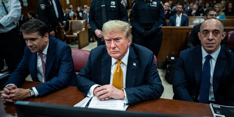 Donald Trump et ses avocats au tribunal de Manhattan à New York, le 29 mai 2024