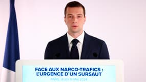 Jordan Bardella lors d'une conférence de presse le 16 mai 2024 à Paris