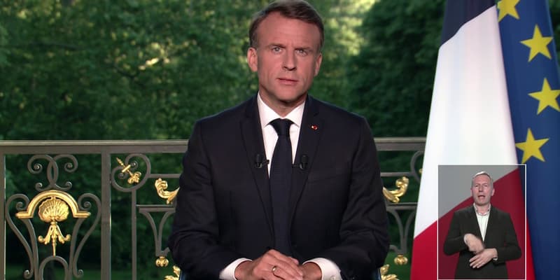 Le président de la République Emmanuel Macron prend la parole après les élections européennes, le 9 juin 2024.