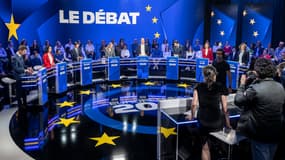 Les principales têtes de liste pour les européennes lors d'un débat sur BFMTV le 27 mai 2024