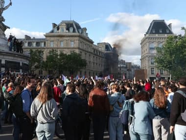Le rassemblement contre l'extrême droite place de la République, à Paris, le 10 juin 2024.